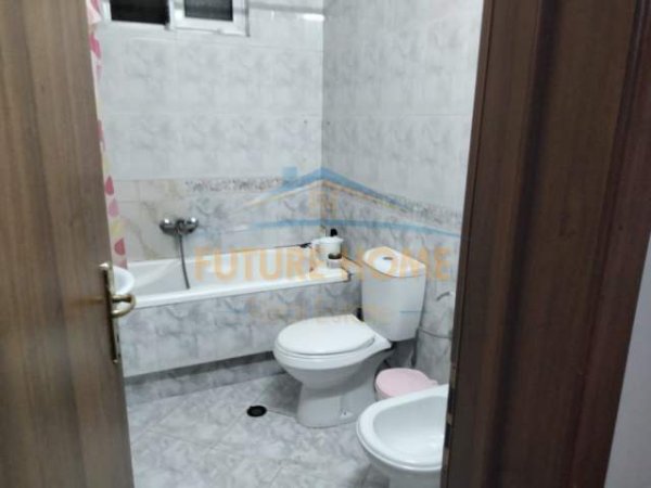 Tirane, jap me qera shtepi 4+1+A+BLK Kati 1, 158 m² 1.000 Euro (21 dhjetori)