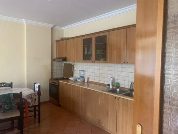 Tirane, shes apartament Kati 3, 64 m² 77.000 Euro (Mine Peza)