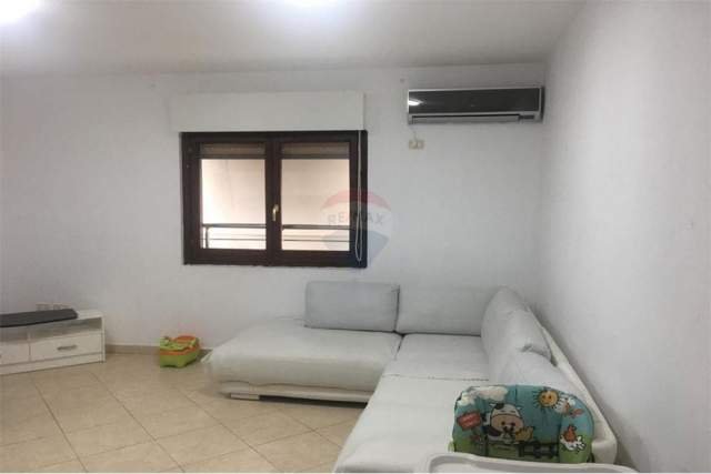 Tirane, jepet me qera apartament 2+1 Kati 8, 107 m² 650 Euro (parku olimpik)