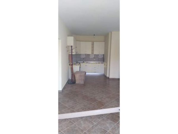 Tirane, jap me qera apartament 2+1+A+BLK Kati 1, 100 m² 300 Euro (Rruga Hamdi Sina)
