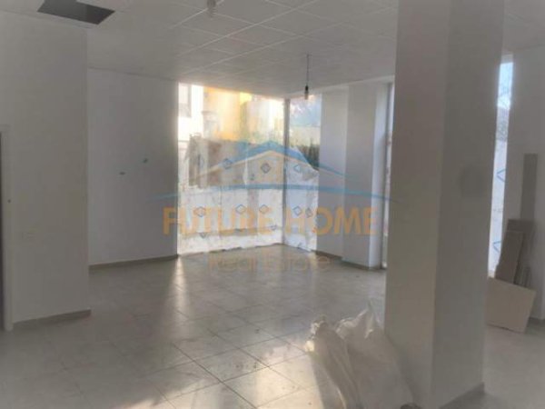 Tirane, jap me qera ambjent biznesi Kati 0, 115 m² 1.200 Euro (21 Dhjetori)