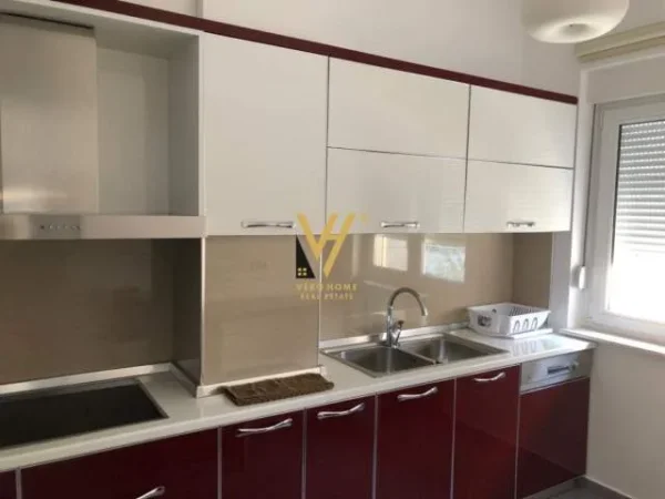 Tirane, shitet apartament 2+1 Kati 3, 169 m² 372.000 Euro (TEG)