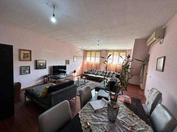 Tirane, shitet apartament Kati 7, 110 m² 143.000 Euro (Kodra e Diellit, prane Big Market)