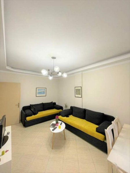 Tirane, shes apartament 1+1 65 m² Euro (Myslym Shyri)