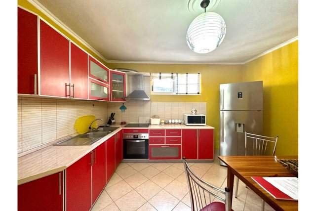 Tirane, jepet me qera shtepi 1 Katshe Kati 1, 100 m² 420 Euro (RRUGA BARGJINET,   Brryli - Rruga Bardhyl,  Tiranë,  Shqipëri)