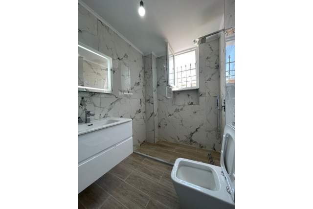 Tirane, shitet apartament Kati 0, 43 m² 82.000 Euro (21 Dhjetori,  Tiranë,  Shqipëri)