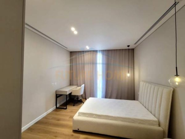 Tirane, jepet me qera apartament 5+1+BLK Kati 1, 170 m² 3.500 Euro (Teg)