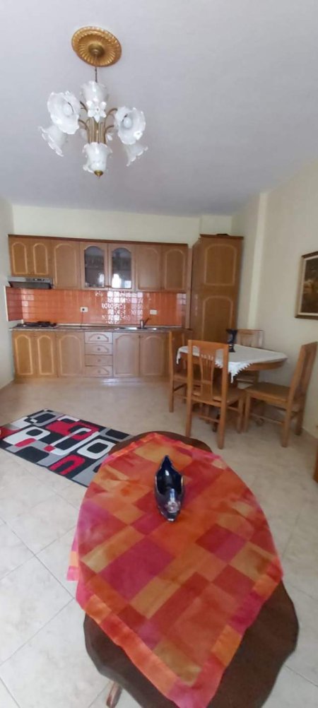 Durres, jepet me qera apartament 1+1+BLK Kati 4, 69 m² 250 Euro (Prane flagship center, tek piceri shijaku)