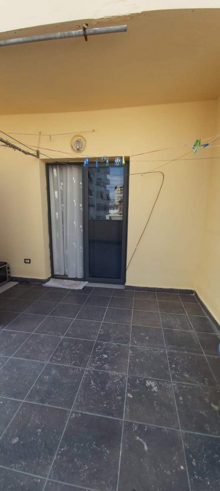 Durres, jepet me qera apartament 1+1+BLK Kati 4, 69 m² 250 Euro (Prane flagship center, tek piceri shijaku)