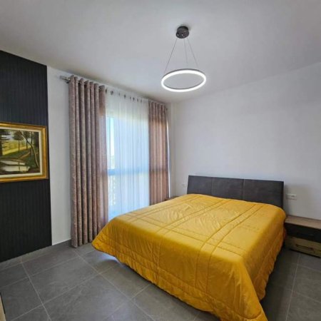 Tirane, jap me qera apartament 2+1+BLK Kati 1, 170 m² 1.800 Euro (Liqeni i Thate)