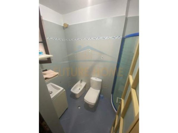 Tirane, jepet me qera apartament 2+1+BLK Kati 10, 108 m² 600 Euro (Prane Hrry Fulz)