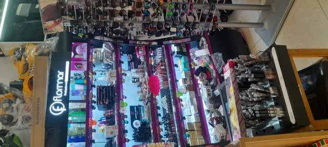 Tirane, Shitet biznesi kancelari artikuj shkollor dhe agjensi union net 17.000 Euro