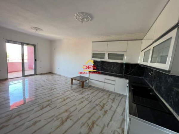 Vlore, shitet apartament 2+1+BLK Kati 9, 114 m² 108.000 Euro (Rruga Kosova)