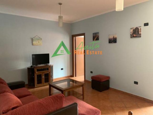 Tirane, jepet me qera apartament 1+1+BLK Kati 8, 68 m² 48.000 Leke (Stacioni i Trenit)