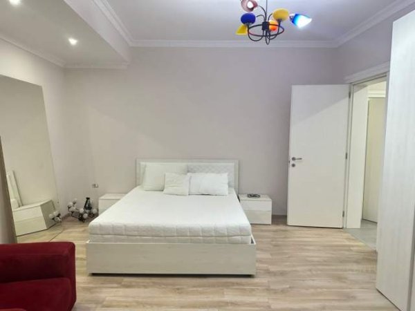 Tirane, jepet me qera apartament Kati 3, 110 m² 750 Euro (Myslym Shyri Tirana, Albania)