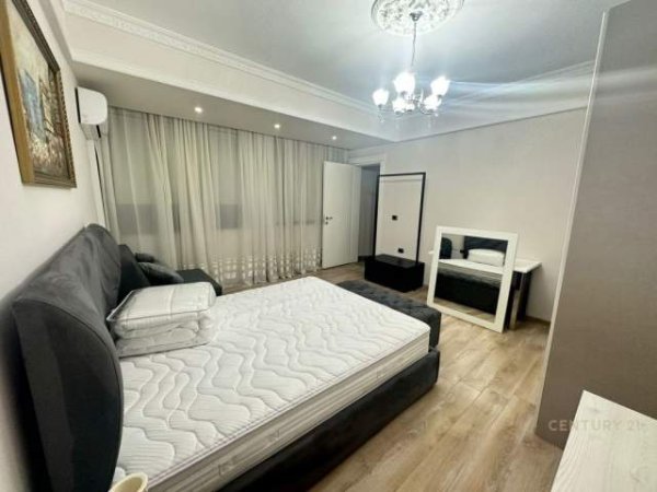 Tirane, jepet me qera apartament Kati 3, 110 m² 750 Euro (Myslym Shyri Tirana, Albania)