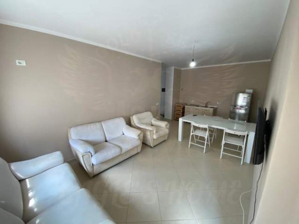 Durres, jap me qera apartament 2+1+A Kati 4, 120 m² 350 Euro (Policia Durres)
