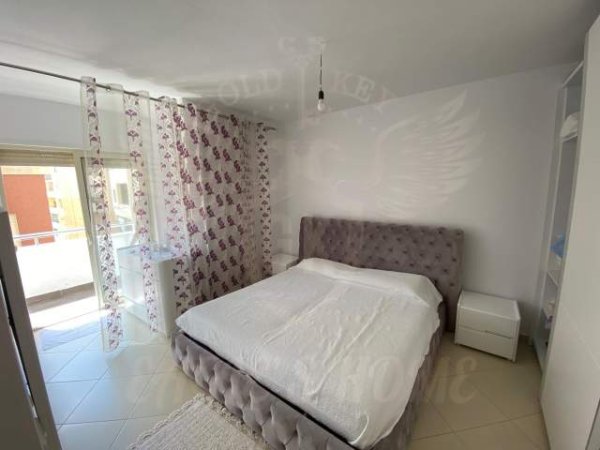 Durres, jap me qera apartament 2+1+A Kati 4, 120 m² 350 Euro (Policia Durres)