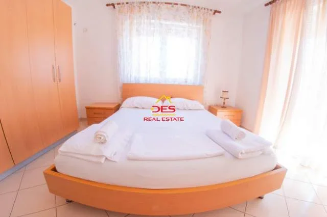 Vlore, jepet me qera apartament 70 m² 300 Euro (Rruga Dhimiter Konomi, Vlore)