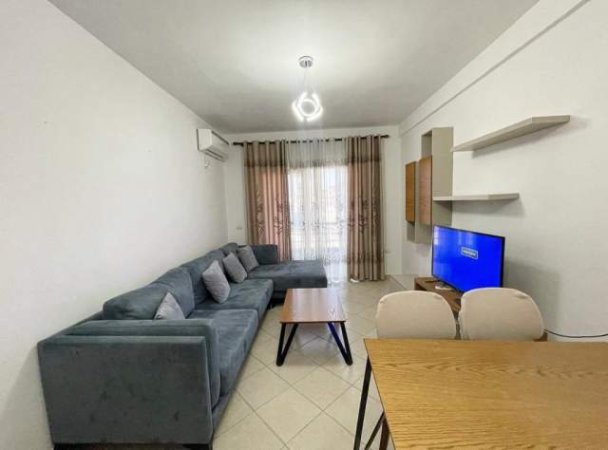 Tirane, shes apartament 1+1+BLK Kati 3, 64 m² 75.000 Euro (Tek Vila L)
