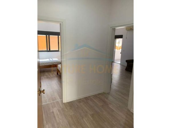 Durres, shitet apartament Kati 5, 110 m² 105.000 Euro (Rruga Taulantia)