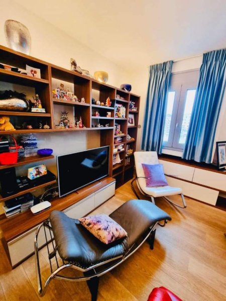 Shqiperi, shitet apartament 2+1+A+BLK 160 m²  (Super Apartament me 2 Garazhde Stadiumi Dinamo)