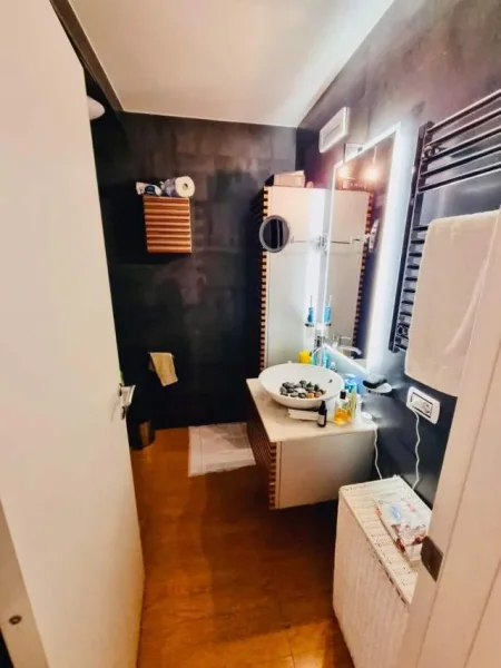 Shqiperi, shitet apartament 2+1+A+BLK 160 m²  (Super Apartament me 2 Garazhde Stadiumi Dinamo)