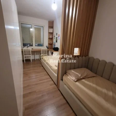 Tirane, jepet me qera apartament 2+1 Kati 3, 90 m² 600 € (Ish Fusha Aviacionit)