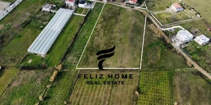 Tirane, shitet truall , 7.000 m² 700.000 € (PRUSH)