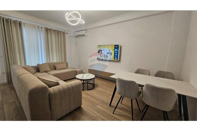 jepet me qera apartament 2+1 Kati 1, 100 m² 800 € (Kodra e Diellit 1)