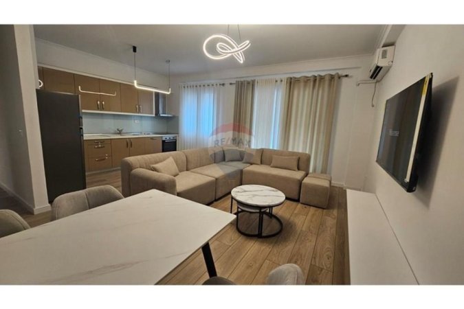 jepet me qera apartament 2+1 Kati 1, 100 m² 800 € (Kodra e Diellit 1)
