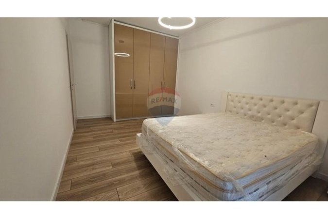 jepet me qera apartament 2+1 Kati 1, 100 m² 800 € (Kodra e Diellit 1)