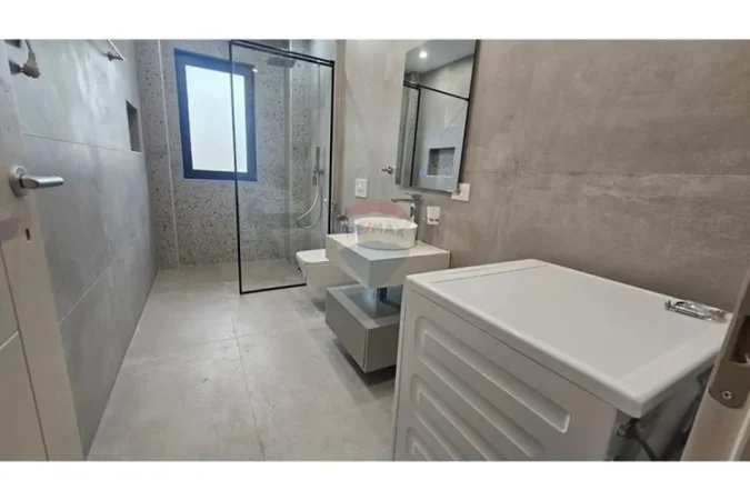 jepet me qera apartament 2+1 Kati 1, 100 m² 800 € (Kodra e Diellit 1)