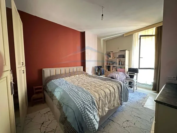 Tirane, shitet apartament 2+1 Kati 3, 106 m² 166.000 € (Yzberisht)