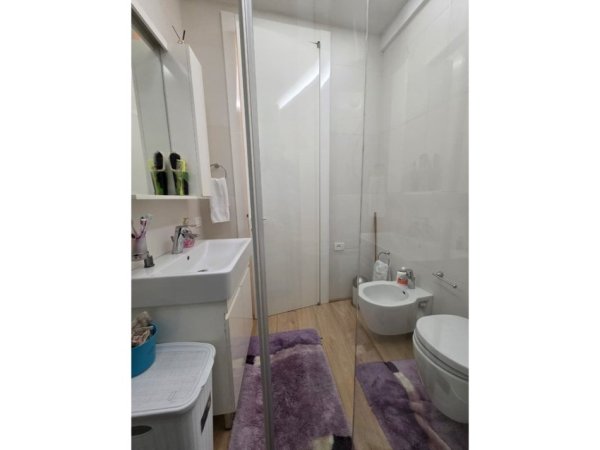 Tirane, shitet apartament 2+1+Ballkon Kati 3, 112 m² 350.000 € 