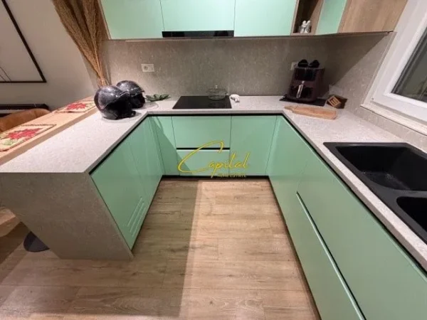 Tirane, jepet me qera apartament 2+1 Kati 2, 64 m² 750 € (ISH EKSPOZITA)