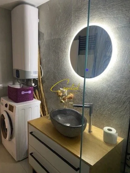 Tirane, jepet me qera apartament 2+1 Kati 2, 64 m² 750 € (ISH EKSPOZITA)