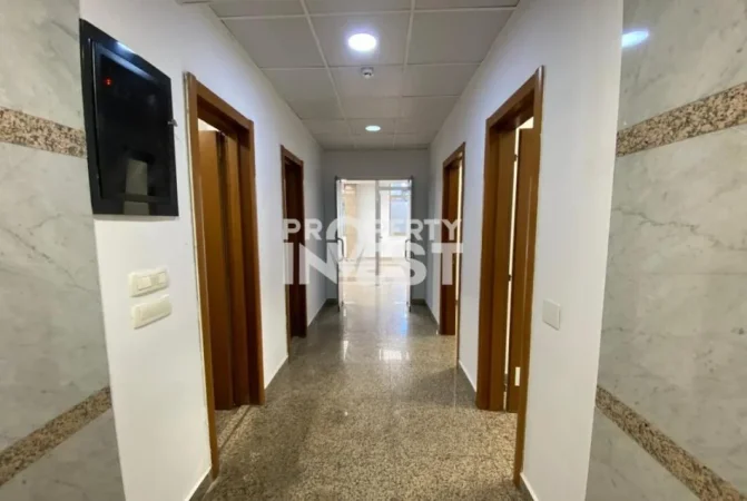 Tirane, jepet me qera zyre Kati 0, 225 m² 4.100 € (Sheshi wilson)
