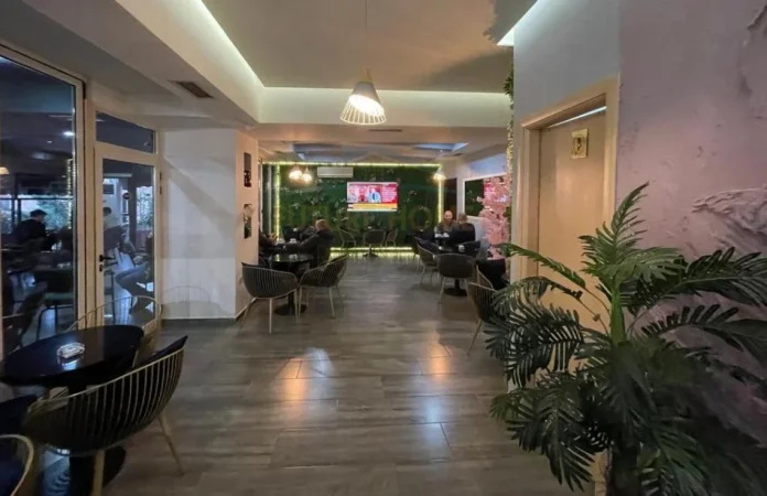 Tirane, shitet bar-resorant Kati 1, 170 m² 420.980 € (Porcelan)