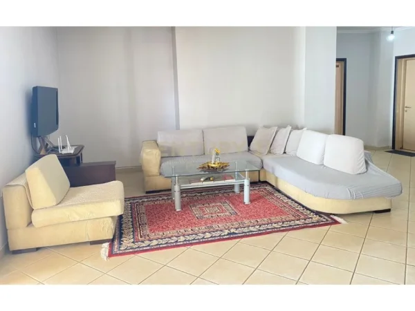 Tirane, shes apartament 2+1+Ballkon Kati 4, 157 m² 185.000 € (Rrethrrotullimi Astir)