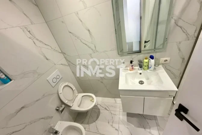 Tirane, jepet me qera apartament 1+1 Kati 5, 70 m² 900 € (Rruga e Kosovareve)