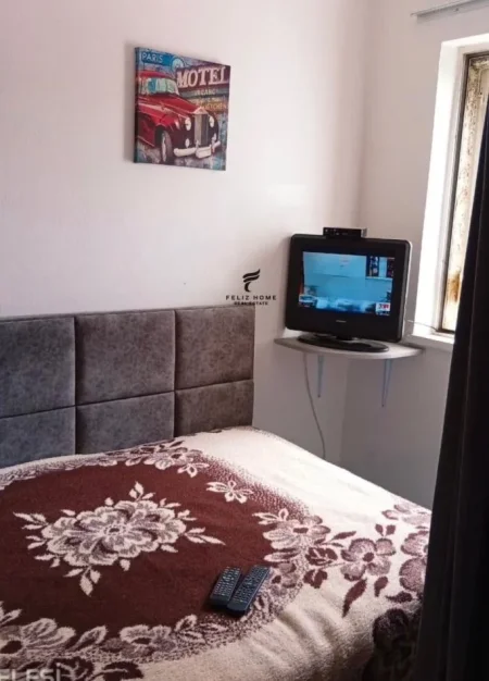 Tirane, jepet me qera garsonier Kati 4, 45 m² 600 € (RRUGA E KAVAJES)