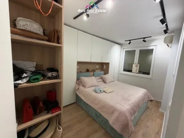 Tirane, jepet me qera apartament 1+1 Kati 2, 64 m² 750 € (prane shkolles Pjeter Budi)