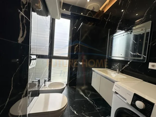 Tirane, jepet me qera apartament 3+1+2+Parkim Kati 4, 110 m² 850 € (Ish Tregu Elektrik)