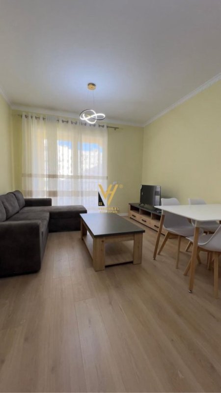 Tirane, jepet me qera apartament 2+1+Ballkon Kati 3, 80 m² 570 € (YZBERISHT)