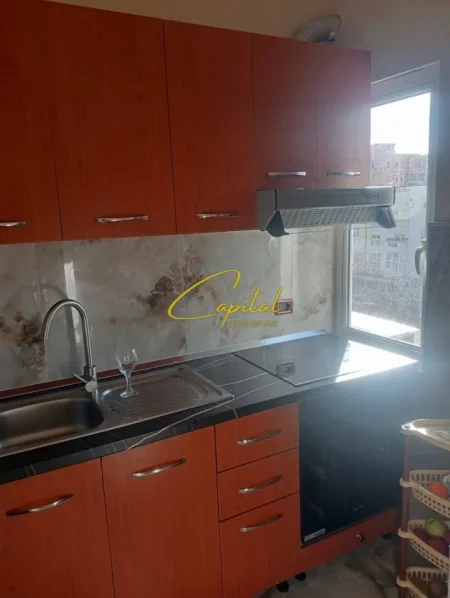 Tirane, jepet me qera garsonier 1+1 Kati 5, 30 m² 420 € (MYSLYM SHYRI)