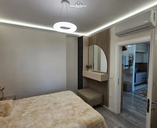 Tirane, jepet me qera apartament 2+1+Ballkon Kati 6, 96 m² 650 € (tek Kompleksi Golden Park)