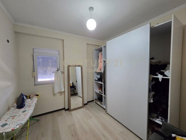 Shqiperi, shitet apartament 2+1+Ballkon Kati 6, 110 m² 200.000 € (kodra e diellit)