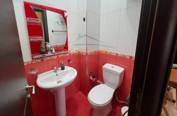 Tirane, jepet me qera apartament 2+1 Kati 6, 111 m² 750 € (Bulevardi Gjergj Fishta)