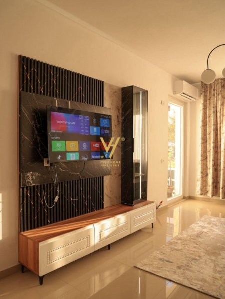 Tirane, jepet me qera apartament 1+1+Ballkon Kati 1, 50 m² 450 € (KAMEZ)